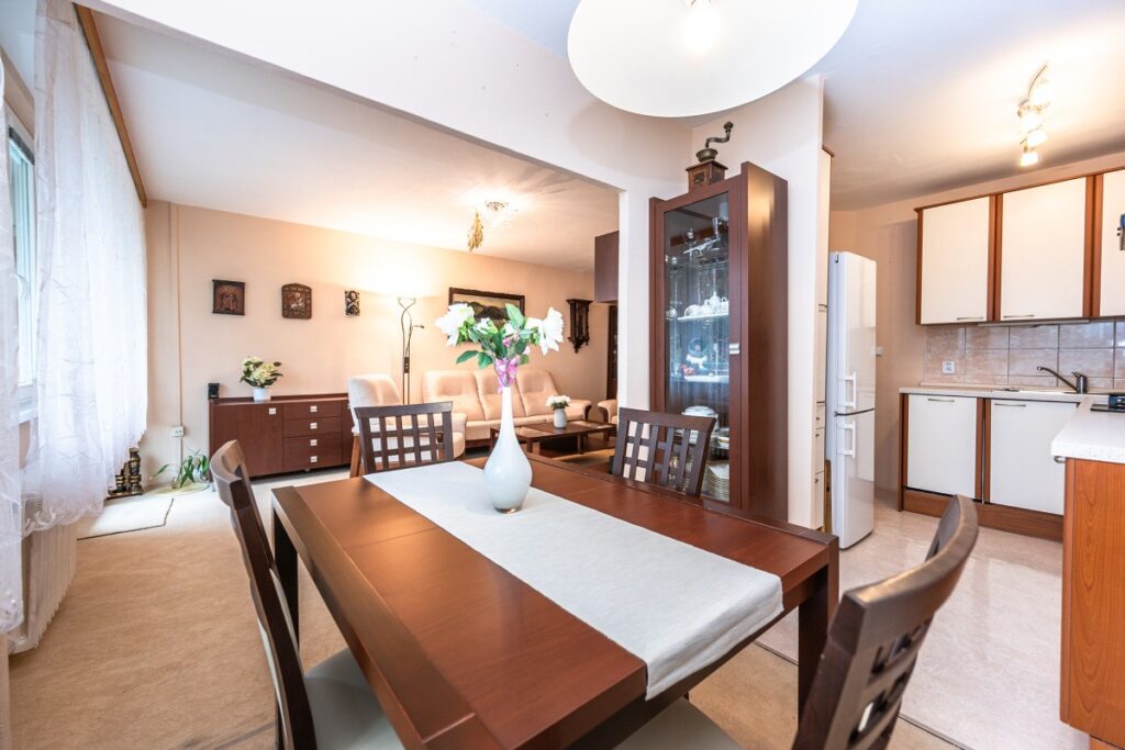 Prodej bytu 3+1/zasklená lodžie