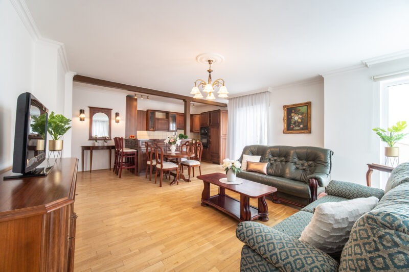 Světlý byt 3+kk, se skvělou atmosférou, Lužická ul